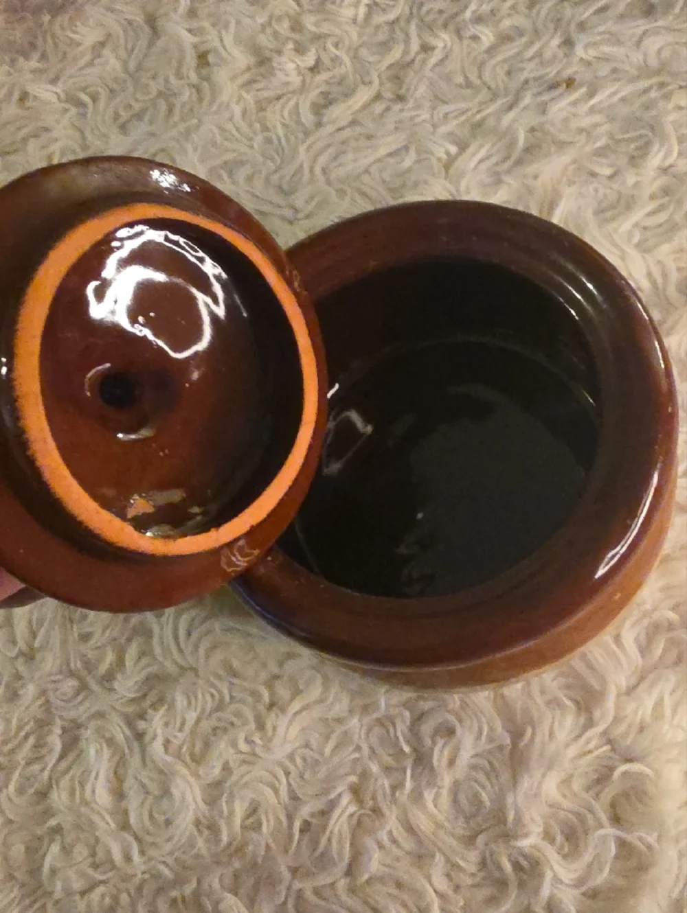 Brown Ceramic Covered Saucepan with Handle - Classic Kitchen Serving Pot